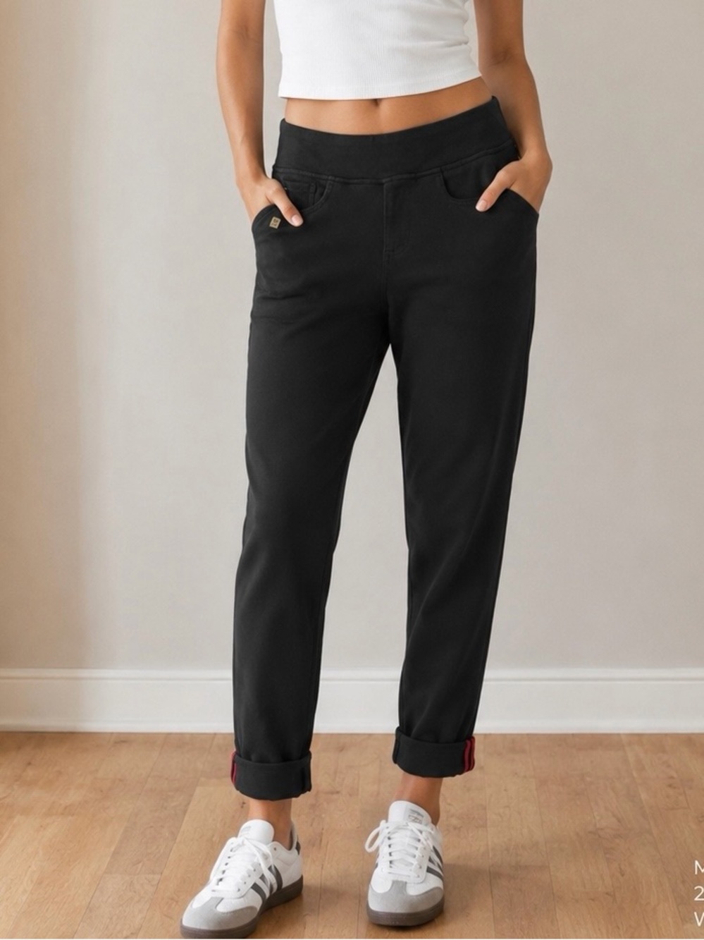 Belle by Kim Gravel Flexibelle QVC Cuffed Ankle Jeans Black Red Size 8